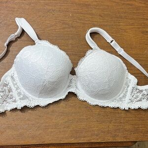 Kathy Ireland White Lace Bra